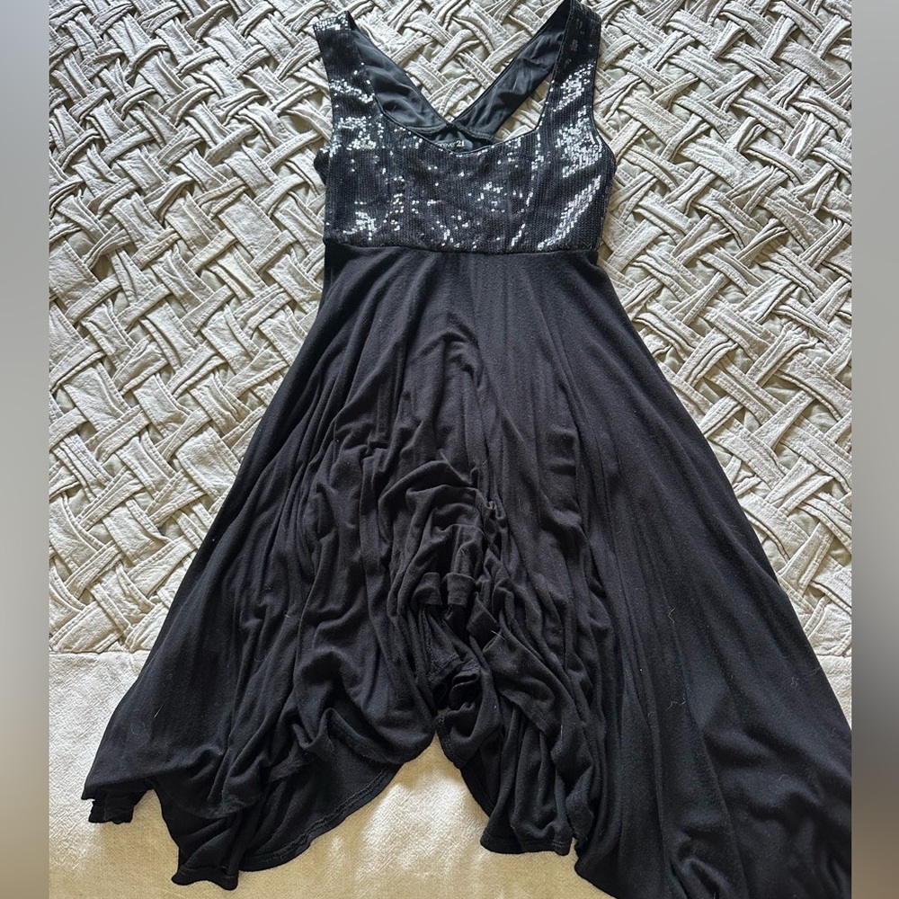 VENUS black sequin party dress. Size M